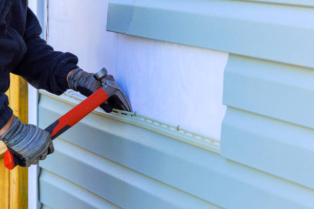 Reliable Siding Repair contractor in Freeport, TX by Creative Siding